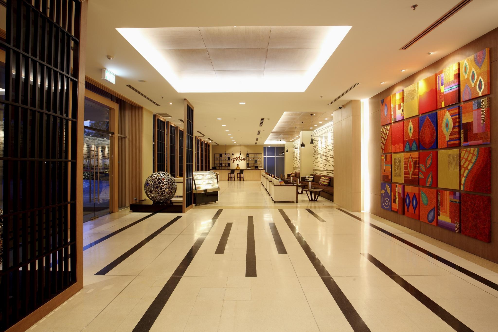 Centara Life Government Complex Hotel & Convention Centre Chaeng Watthana Bangkok Exterior foto