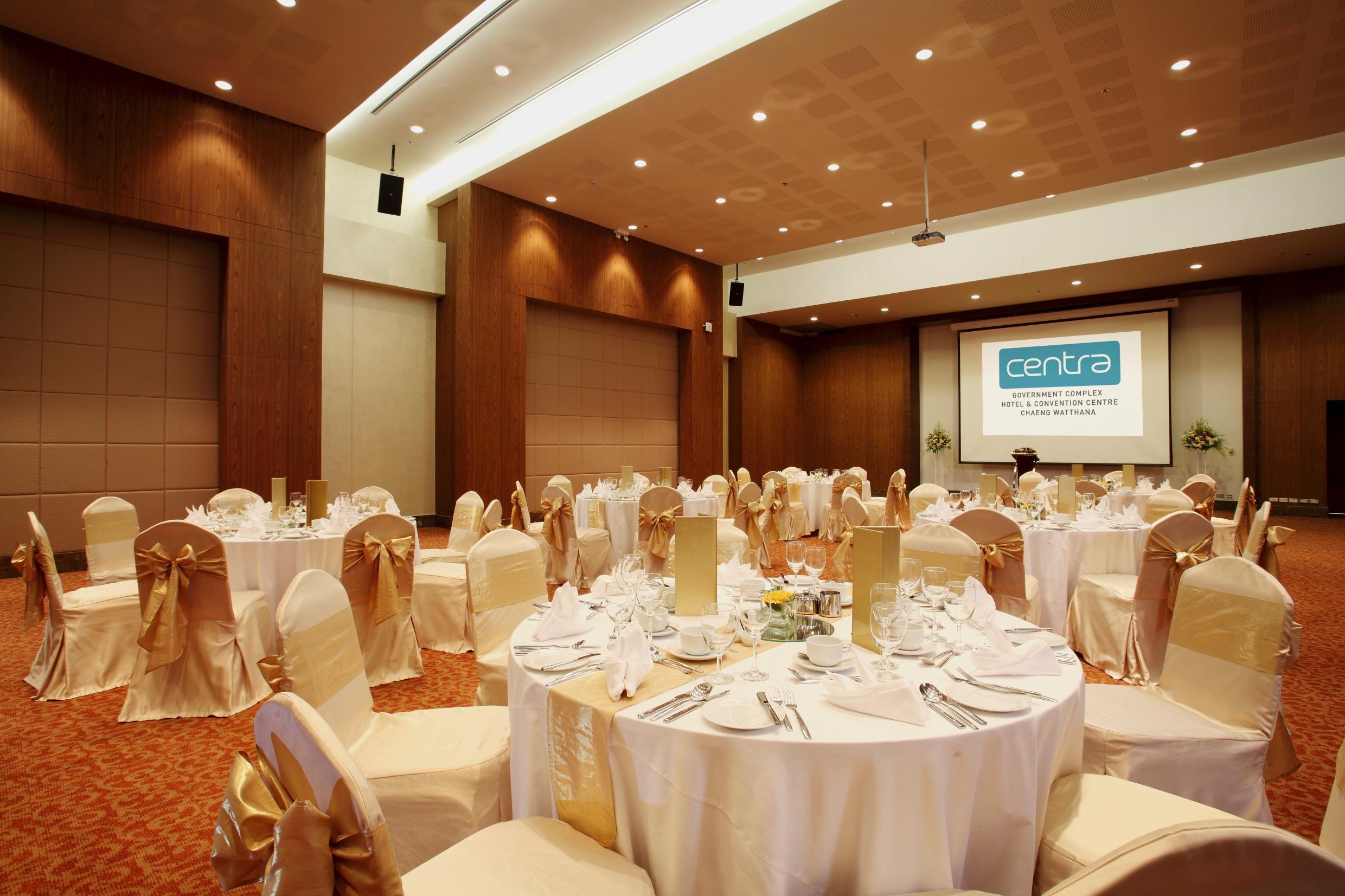 Centara Life Government Complex Hotel & Convention Centre Chaeng Watthana Bangkok Exterior foto