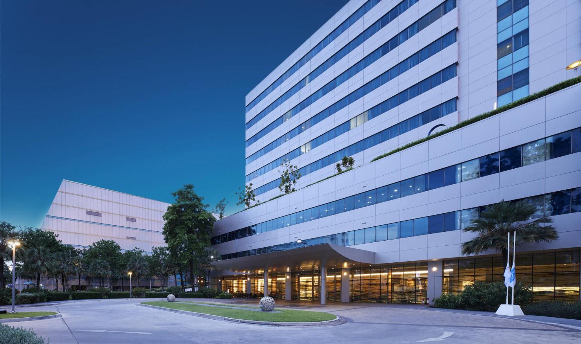 Centara Life Government Complex Hotel & Convention Centre Chaeng Watthana Bangkok Exterior foto