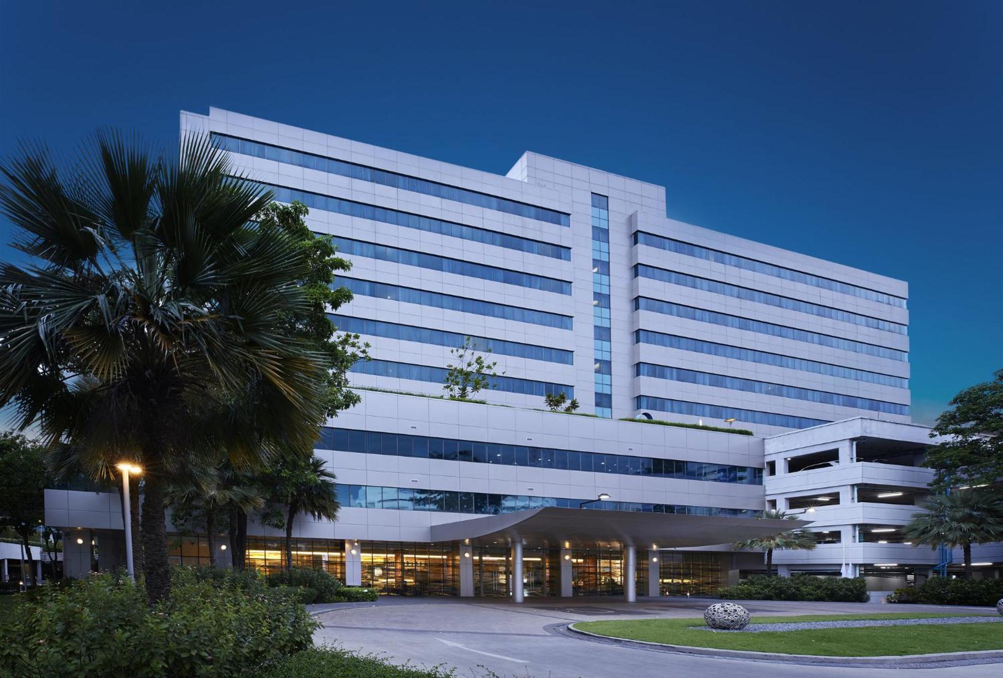 Centara Life Government Complex Hotel & Convention Centre Chaeng Watthana Bangkok Exterior foto